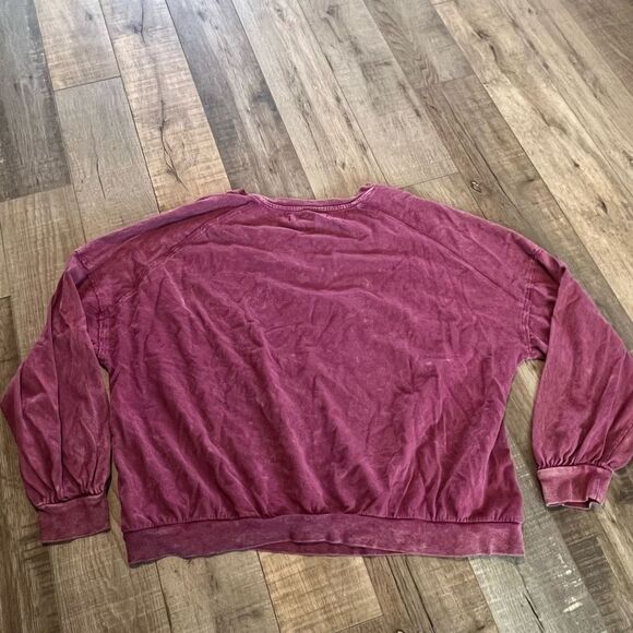 Free People Women's Size S Red
Crew Neck Sweatshirt - Picture 1 of 6